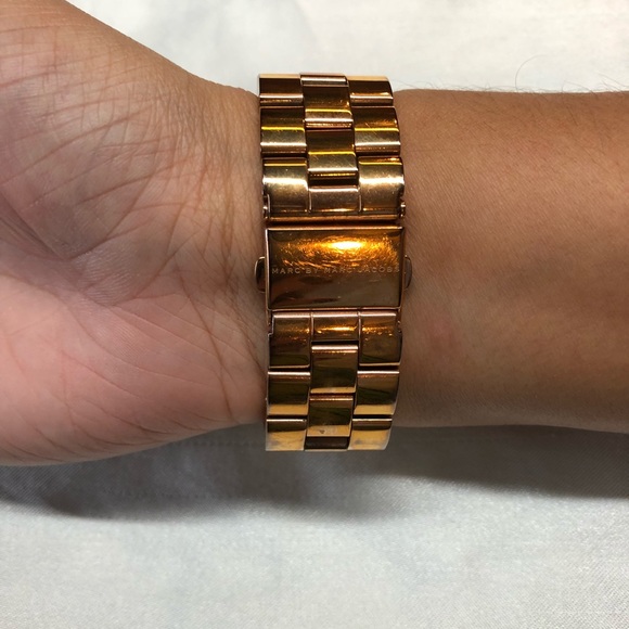 MARC JACOBS White Dial Rose Gold-Tone Ladies Watch - Picture 3 of 7